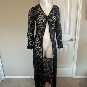 Chic Black Lace Open-Front kimono